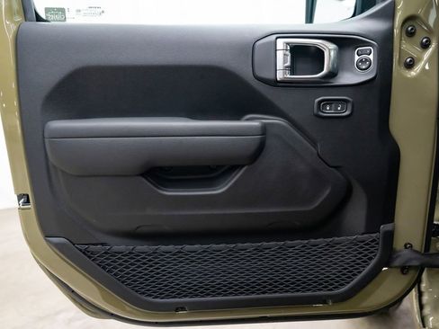 New 2026 Jeep Gladiator Sport image 21