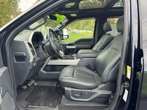 Used 2022 Ford F250 Lariat w/ Lariat Ultimate Package AWD/4WD image 11