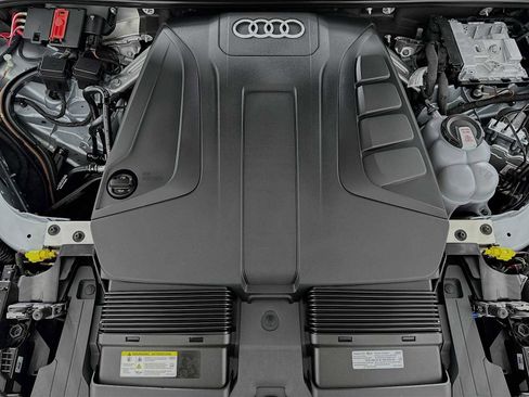 Used 2025 Audi Q7 2.0T Premium Plus w/ Premium Plus Package image 30