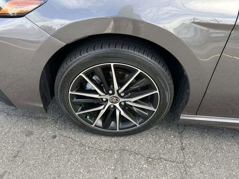 Used 2023 Toyota Camry SE image 7