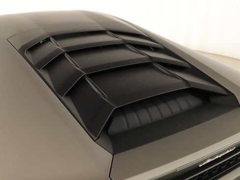Used 2015 Lamborghini Huracan LP 610-4 AWD/4WD image 36