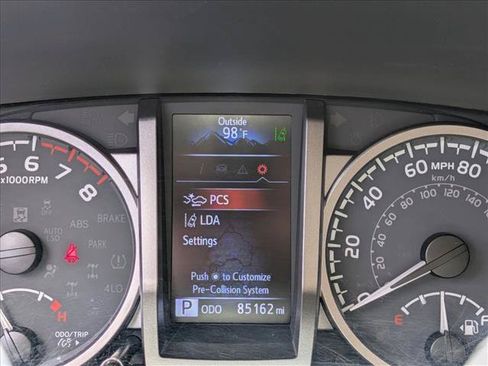 Used 2022 Toyota Tacoma SR5 w/ Technology Package RWD image 11