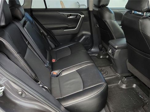 Certified 2023 Toyota RAV4 XLE image 28