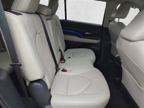 Certified 2025 Toyota Grand Highlander AWD Hybrid image 25