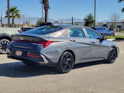 New 2026 Hyundai Elantra SEL Sport Premium image 2