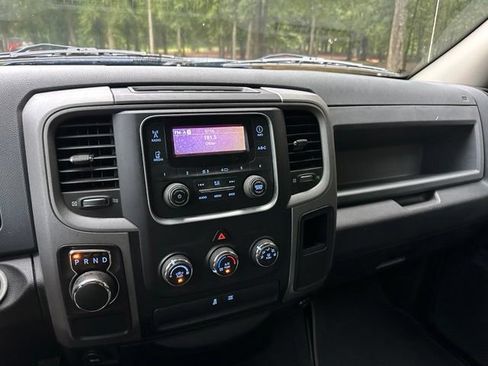 Used 2014 RAM 1500 Express RWD image 13