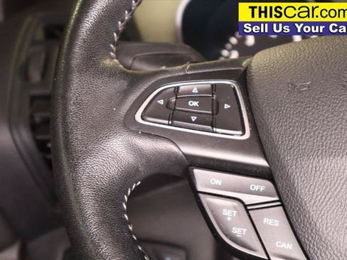 Used 2018 Ford Escape SE w/ SE Sport Appearance Package FWD image 15