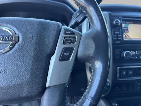 Used 2018 Nissan Titan PRO-4X w/ Pro-4x Convenience Package image 30