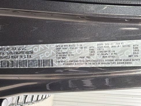 Used 2024 Jeep Wrangler Unlimited image 38