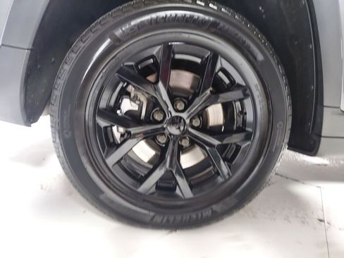 Certified 2024 Jeep Grand Cherokee L Altitude image 17