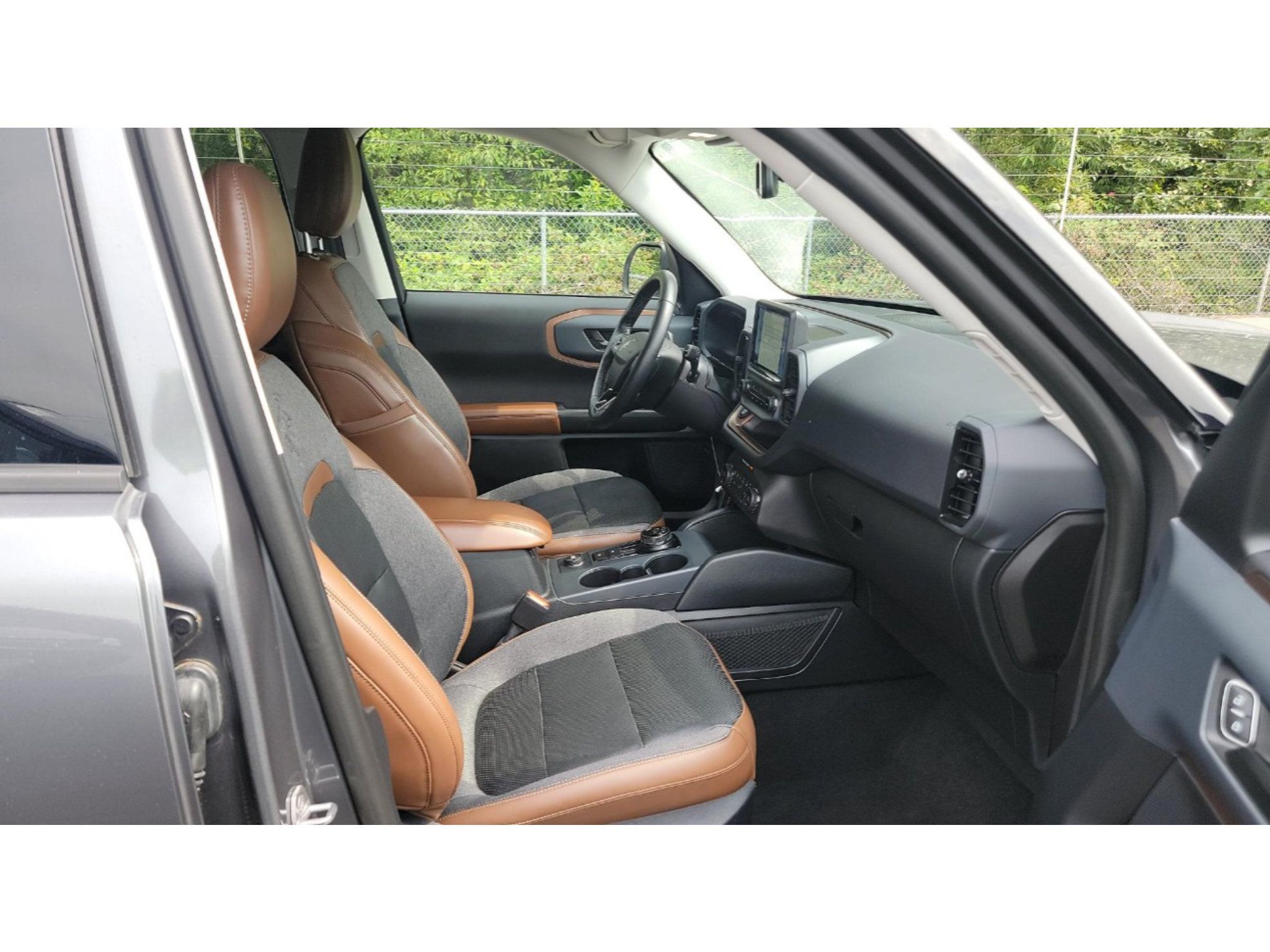 Used 2021 Ford Bronco Sport Outer Banks w/ Outer Banks Package (96D) AWD/4WD image 7