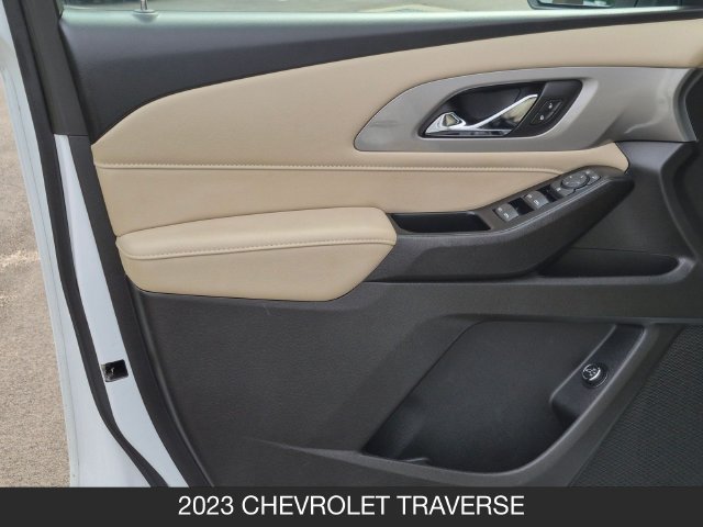 Used 2023 Chevrolet Traverse LT AWD/4WD image 11
