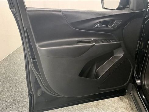 Used 2023 Chevrolet Equinox LT FWD image 26