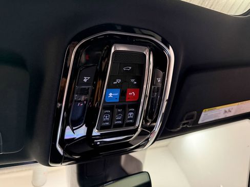 Used 2024 Jeep Grand Cherokee L Overland image 87