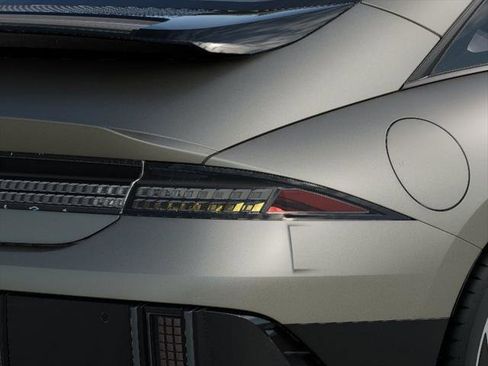 New 2025 Hyundai Ioniq 6 SEL image 10