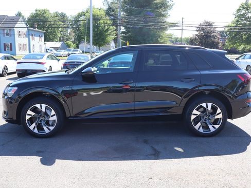 Used 2021 Audi e-tron Premium w/ Convenience Plus Package AWD/4WD image 9