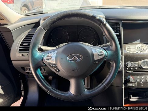 Used 2015 INFINITI QX70 2WD w/ Premium Package image 7