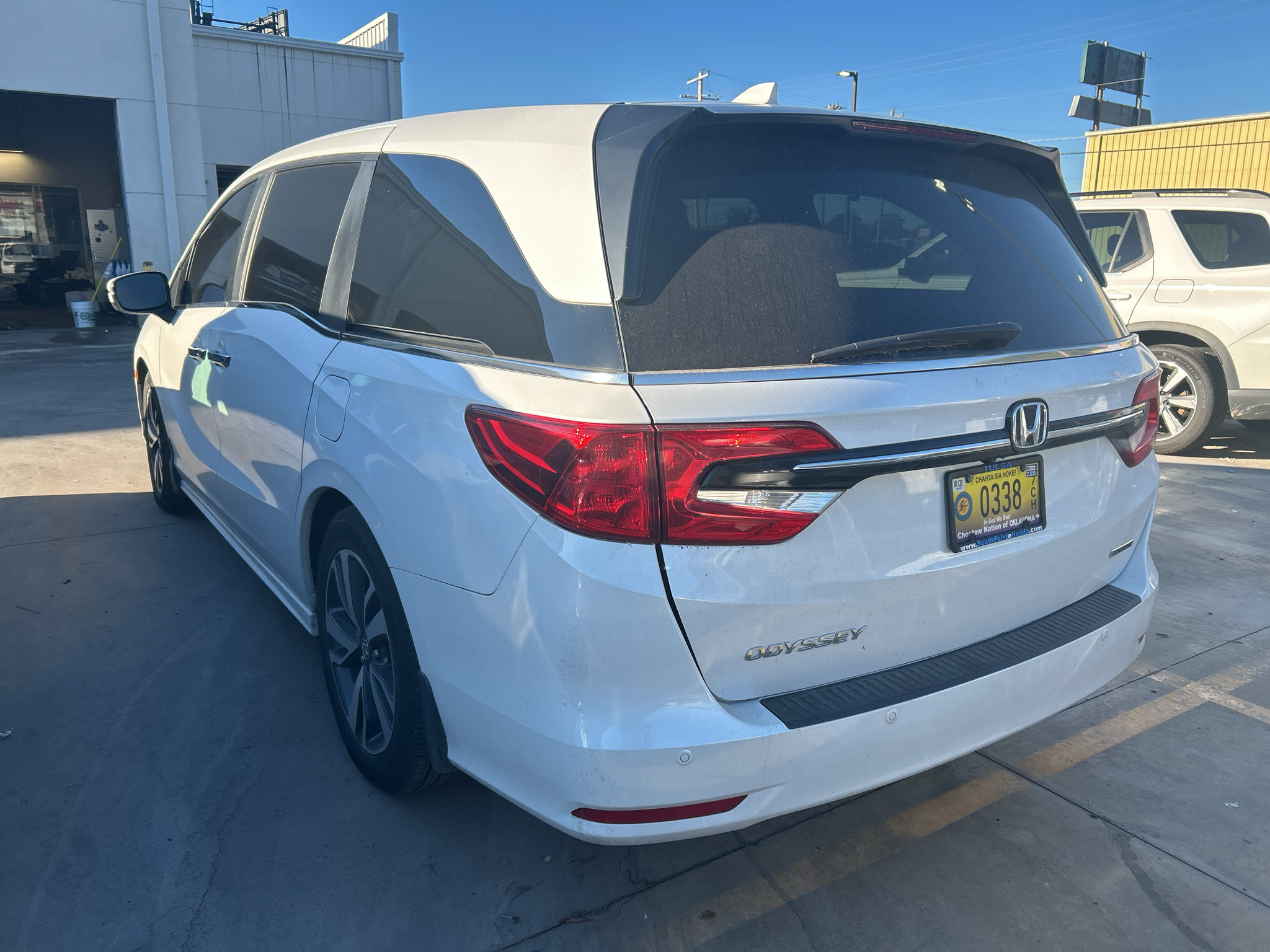 Used 2023 Honda Odyssey Touring image 4