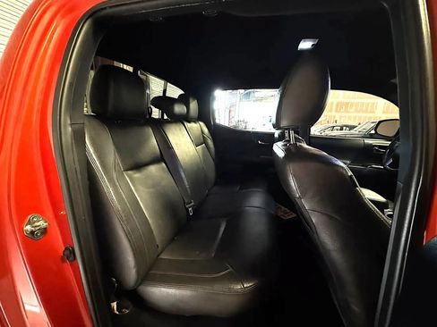 Used 2016 Toyota Tacoma TRD Sport w/ Towing Package RWD image 21