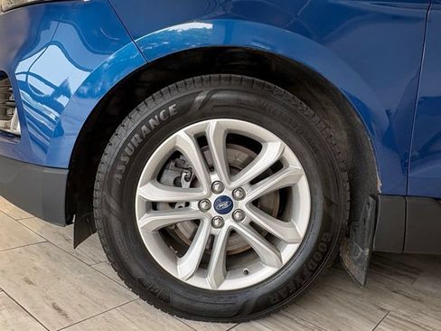 Used 2020 Ford Edge SEL w/ Cold Weather Package AWD/4WD image 9