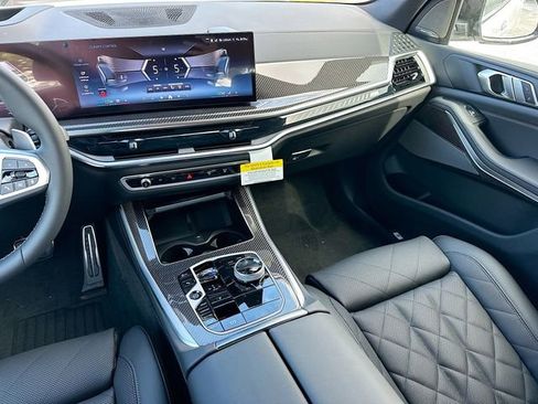 Used 2026 BMW X5 M60i image 18