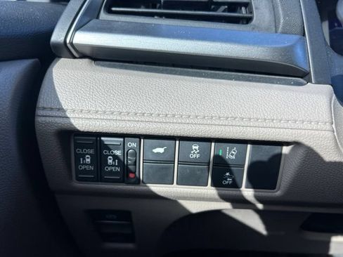 Used 2019 Honda Odyssey EX-L image 26