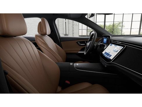 New 2026 Mercedes-Benz E 350 4MATIC Sedan image 4