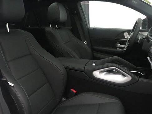 New 2026 Mercedes-Benz GLE 450 4MATIC Coupe image 9