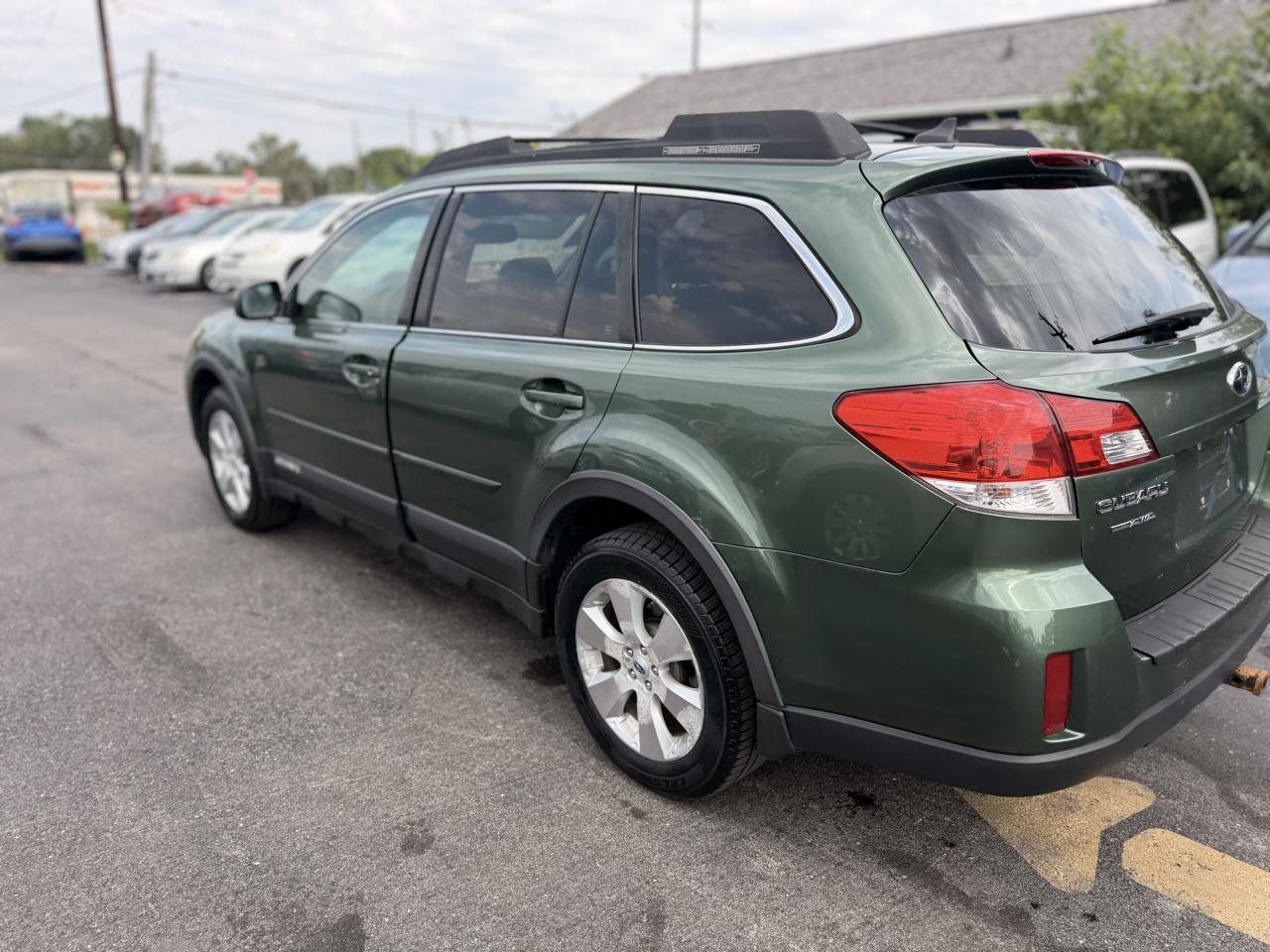 Used 2012 Subaru Outback 3.6R Limited AWD/4WD image 13