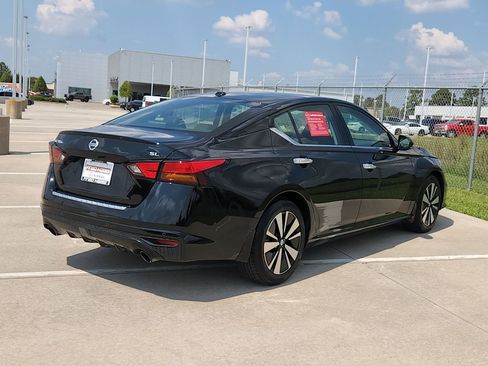 Certified 2022 Nissan Altima 2.5 SL image 5