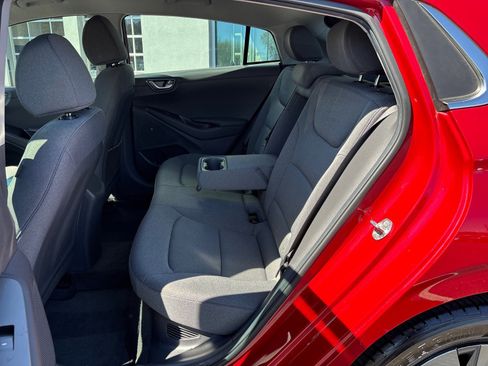 Used 2022 Hyundai Ioniq SE image 35