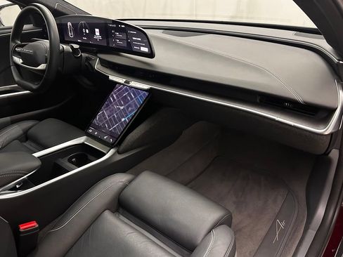 Used 2023 Lucid Air Touring AWD/4WD image 18