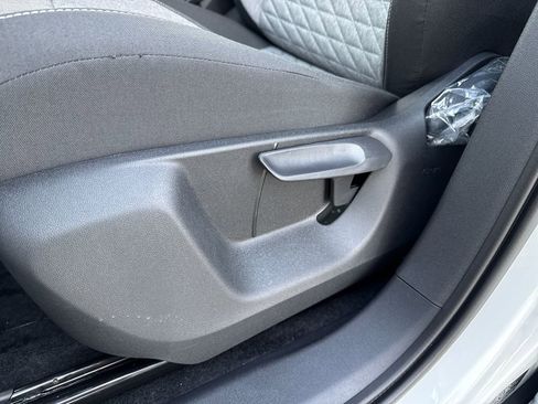 New 2025 Volkswagen Tiguan S image 4