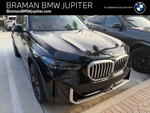 Certified 2025 BMW X5 sDrive40i w/ Premium Package RWD image 1