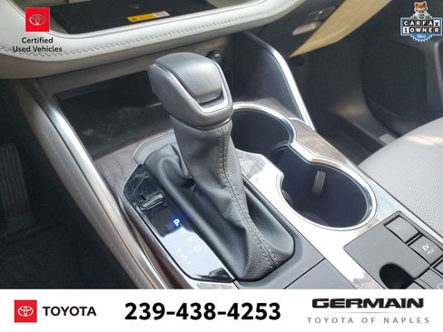 Used 2024 Toyota Highlander Limited image 27