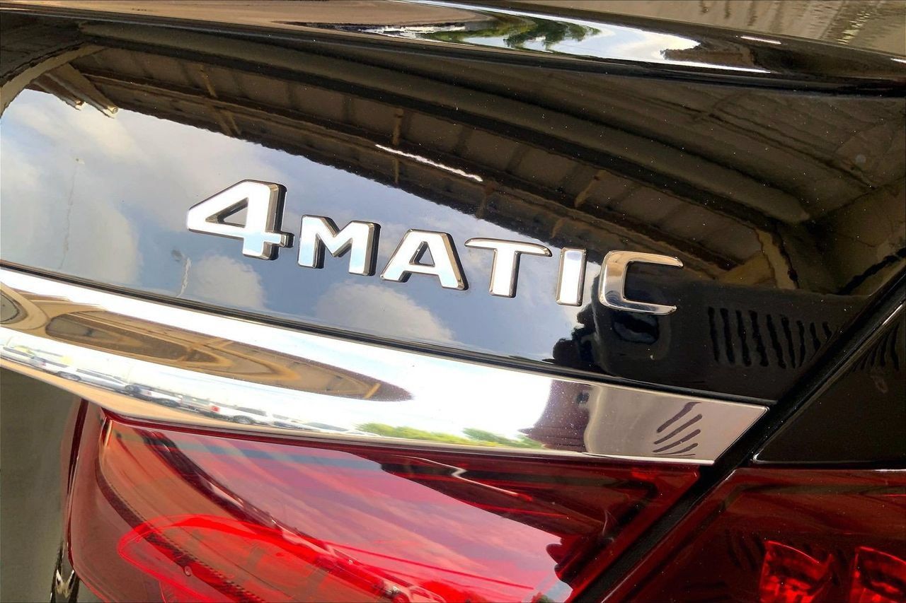 Used 2023 Mercedes-Benz E 350 4MATIC Sedan image 5