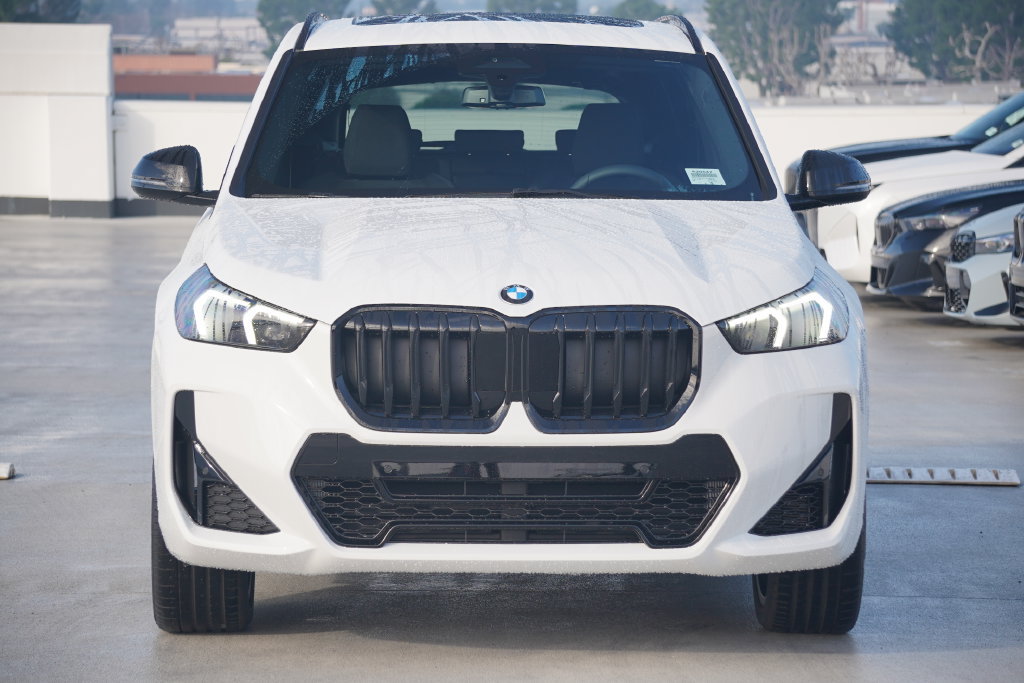 Used 2026 BMW X1 xDrive28i w/ M Sport Package AWD/4WD image 2