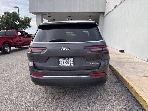 Used 2025 Jeep Grand Cherokee L Laredo RWD image 9