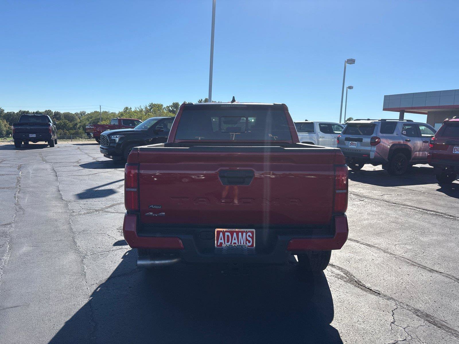 Used 2026 Toyota Tacoma SR5 AWD/4WD image 9
