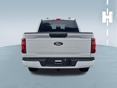 Used 2024 Ford F150 XLT w/ XLT Black Appearance Package RWD image 4
