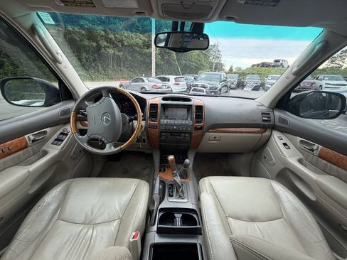 Used 2005 Lexus GX 470 AWD/4WD image 10