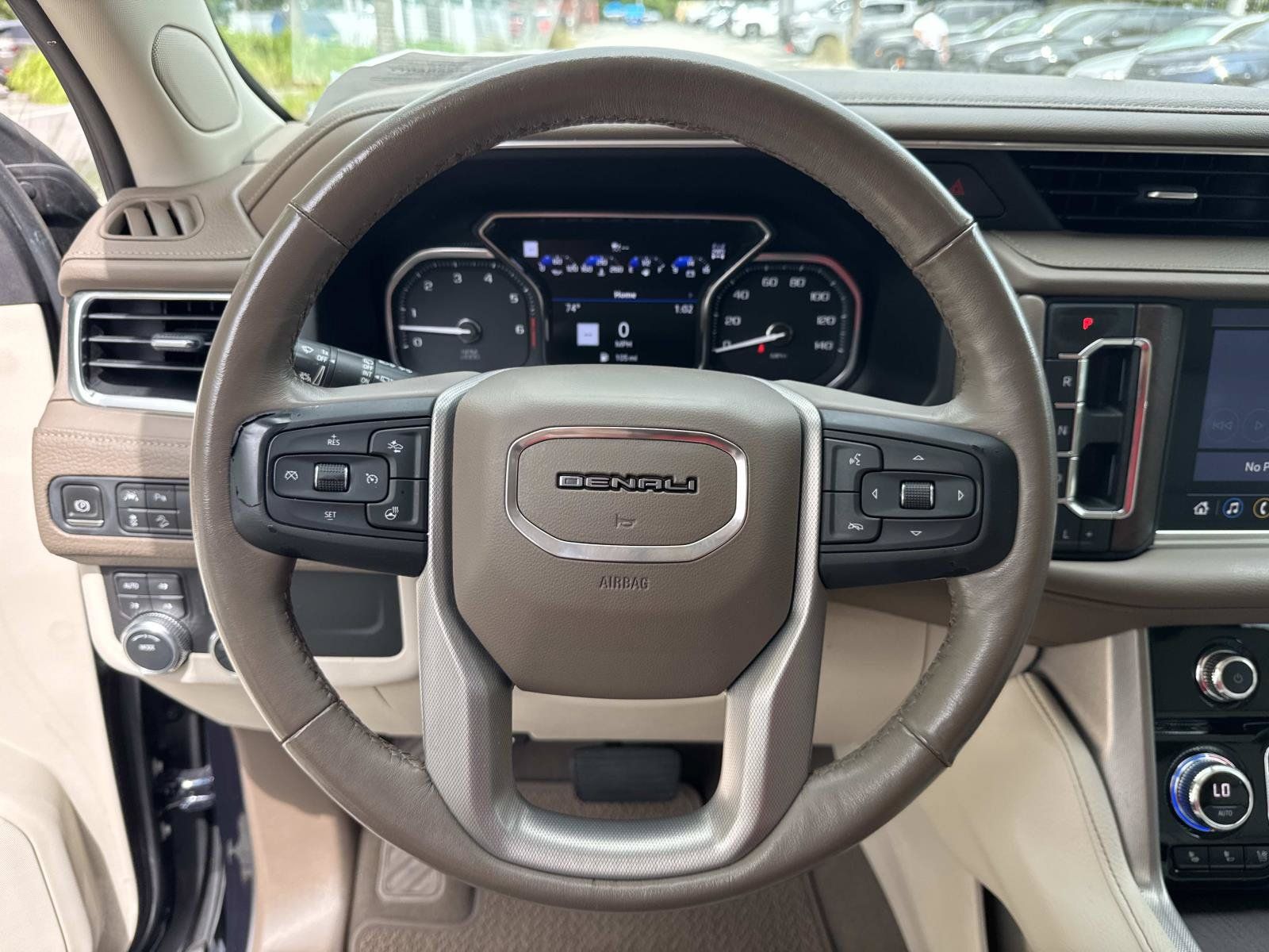 Used 2021 GMC Yukon Denali w/ Denali Premium Package AWD/4WD image 31
