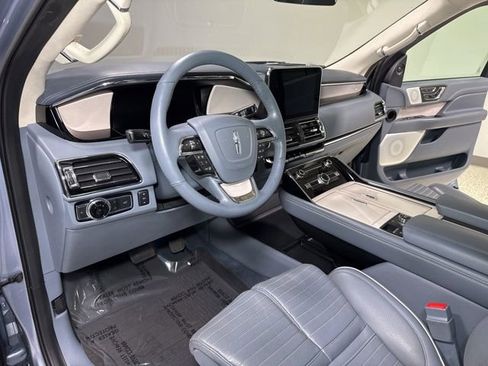 Used 2019 Lincoln Navigator Black Label w/ Cargo Package AWD/4WD image 15