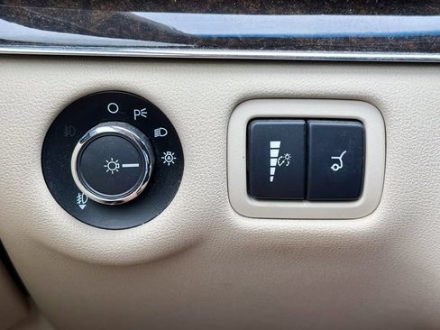 Used 2016 Lincoln MKT AWD w/ Equipment Group 201A image 24