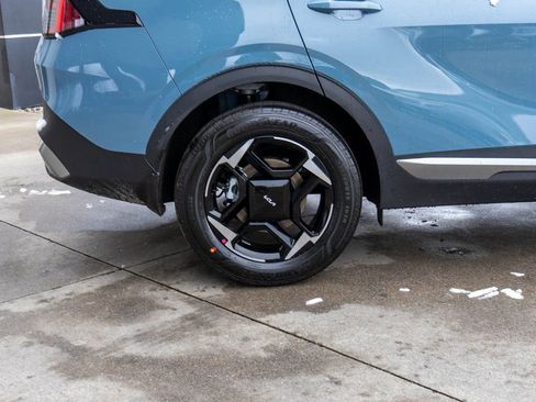 New 2026 Kia Sportage EX AWD/4WD image 30