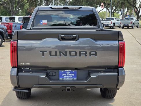 Used 2026 Toyota Tundra SR5 w/ SR5 Convenience Package AWD/4WD image 8