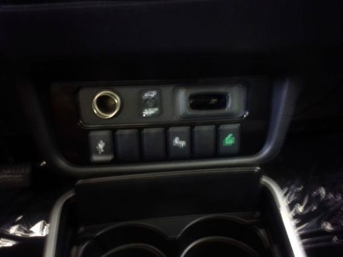 Used 2020 Mitsubishi Outlander SEL FWD image 12