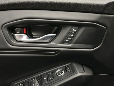 Used 2023 Honda Accord EX-L image 13