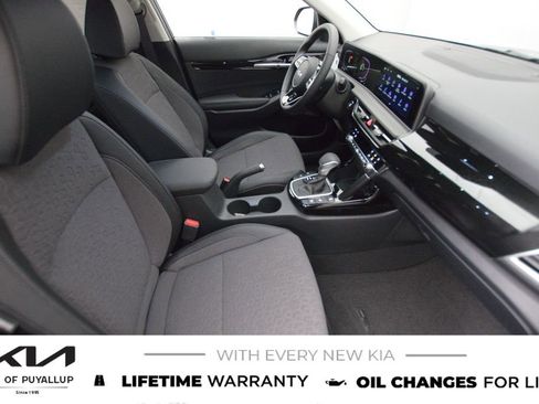 New 2026 Kia Seltos S image 16