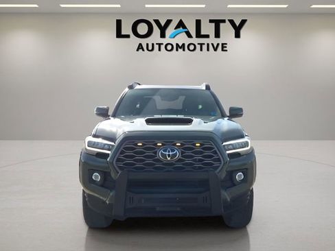 Used 2022 Toyota Tacoma TRD Sport w/ TRD Premium Sport Package image 8